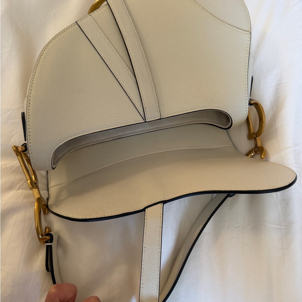 Dior Medium white saddle bag with strap - Picture 14 of 16